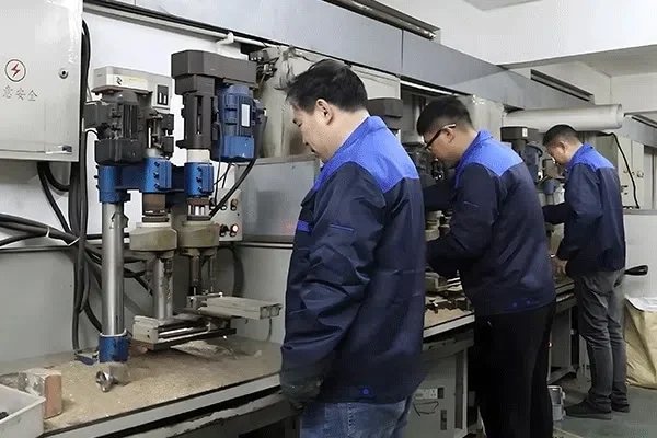 3.Hole-Drilling